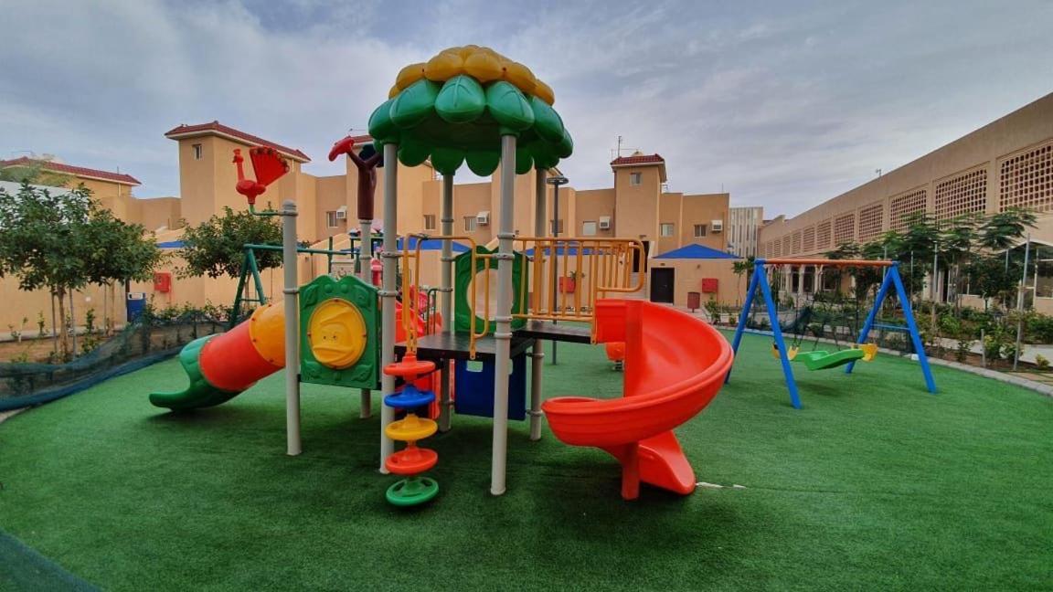 Dolphin Beach Resort Yanbu Exterior foto